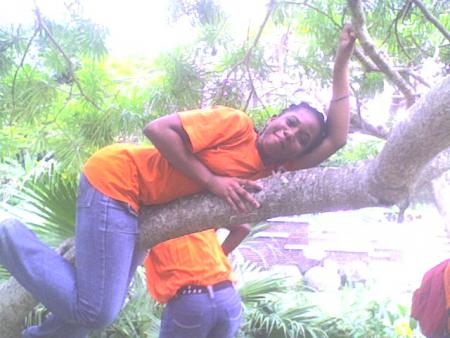 La femme de la jungle lol Mélinda